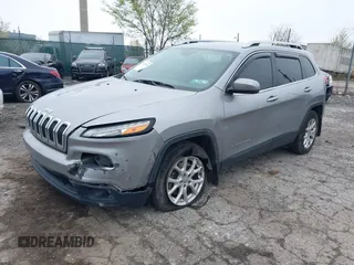2016 Jeep Cherokee Latitude with VIN 1C4PJMCB4GW183037, listed as a IAAI auction lot 42003716 with 138,843 mi miles and . Bid and sale history available at DreamBid. Image 16.