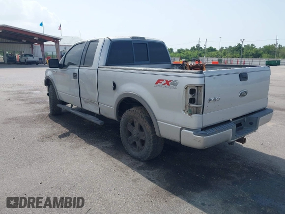 2004 Ford F-150 XLT z VIN 1FTPX14514NB40315, wystawiony jako IAAI lot #42649744 z przebiegiem 215 137 mil mil oraz . Historia ofert i sprzedaży dostępna na DreamBid. Obrazek 3.