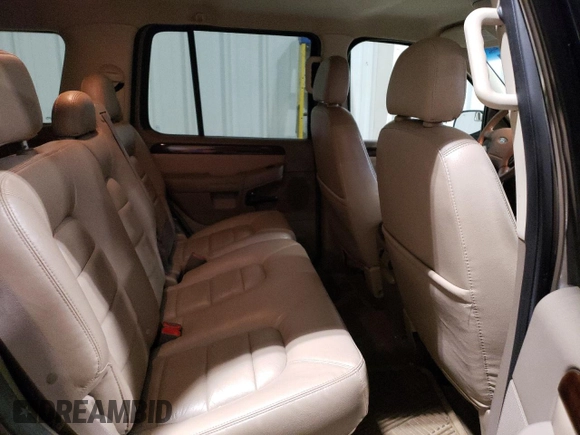 2003 Ford Explorer Limited с VIN 1FMZU75K43UC24704, выставлен на аукционе Copart как лот 58601065 с пробегом 104 772 миль миль и Чистый • Clean title. История ставок и продаж доступна на DreamBid. Изображение 11.