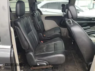2015 Chrysler Town & Country Touring with VIN 2C4RC1BG7FR560689, listed as a Copart auction lot 61602544 with 117,441 mi miles and Salvage Title. Bid and sale history available at DreamBid. Image 11.