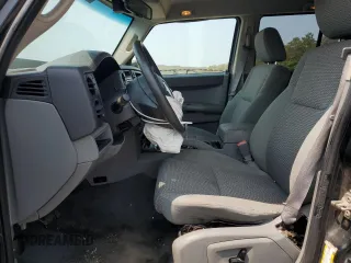 2006 Jeep Commander с VIN 1J8HG48K56C209357, выставлен на аукционе Copart как лот 59611065 с пробегом 147 352 миль миль и Списание • Salvage title. История ставок и продаж доступна на DreamBid. Изображение 7.
