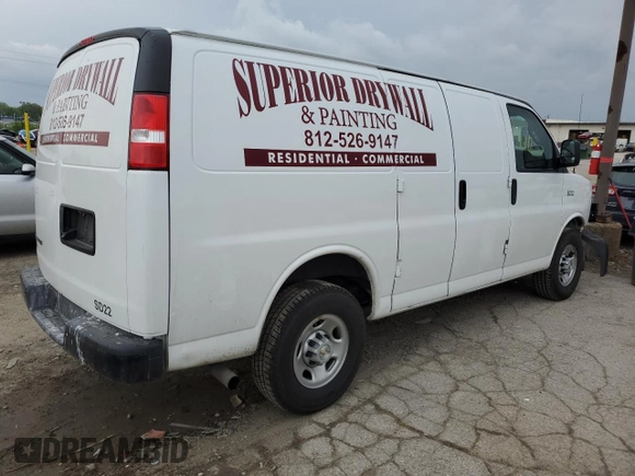 2022 Chevrolet Express Cargo z VIN 1GCWGAFP4N1280376, wystawiony jako Copart lot #54687655 z przebiegiem 63 251 mil mil oraz Szkoda całkowita • Salvage title. Historia ofert i sprzedaży dostępna na DreamBid. Obrazek 3.
