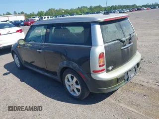 2008 MINI Clubman with VIN WMWML33518TN68282, listed as a IAAI auction lot 42041023 with 165,635 mi miles and . Bid and sale history available at DreamBid. Image 3.