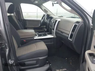 2012 Ram 1500 Outdoorsman z VIN 1C6RD7LT2CS215129, wystawiony jako IAAI lot #42278106 z przebiegiem 106 825 mil mil oraz . Historia ofert i sprzedaży dostępna na DreamBid. Obrazek 5.