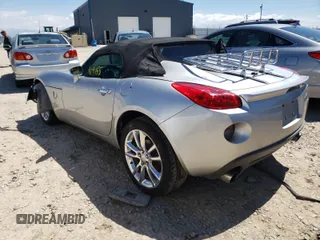 2007 Pontiac Solstice GXP z VIN 1G2MG35X07Y135497, wystawiony jako Copart lot #41842171 z przebiegiem 104 155 mil mil oraz Szkoda całkowita • Salvage title. Historia ofert i sprzedaży dostępna na DreamBid. Obrazek 3.