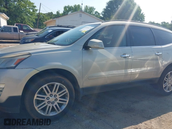 2015 Chevrolet Traverse LT with VIN 1GNKRGKDXFJ236009, listed as a IAAI auction lot 42076239 with Not Provided miles. Bid and sale history available at carsss.com. Image 15.