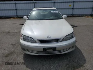 2000 Lexus ES 300 with VIN JT8BF28G6Y5099537, listed as a Copart auction lot 61873595 with 167,090 mi miles and Salvage title. Bid and sale history available at DreamBid. Image 5.
