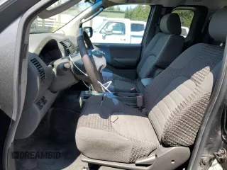 2005 Nissan Frontier SE with VIN 1N6AD06U55C440298, listed as a Copart auction lot 56540025 with 46,369 mi miles and Salvage title. Bid and sale history available at DreamBid. Image 7.