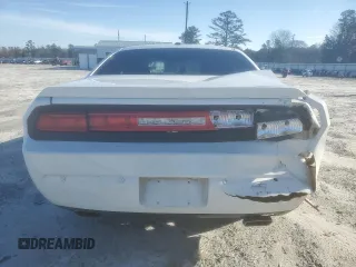 2014 Dodge Challenger R/T Plus z VIN 2C3CDYBT4EH154046, wystawiony jako Copart lot #44773895 z przebiegiem 137 685 mil mil oraz Szkoda całkowita • Salvage title. Historia ofert i sprzedaży dostępna na DreamBid. Obrazek 6.