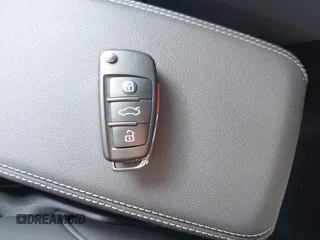 2022 Audi Q3 S line Premium z VIN WA1DECF37N1092225, wystawiony jako IAAI lot #41786815 z przebiegiem 41 973 mil mil oraz . Historia ofert i sprzedaży dostępna na DreamBid. Obrazek 11.