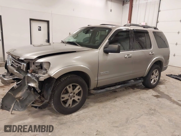 2008 Ford Explorer XLT with VIN 1FMEU63E88UB03042, listed as a IAAI auction lot 41136188 with 79,503 mi miles. Bid and sale history available at carsss.com. Image 17.