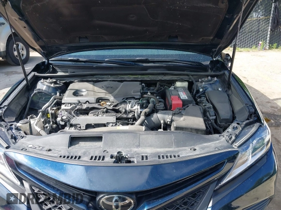 2018 Toyota Camry LE with VIN 4T1B11HK2JU579550, listed as a IAAI auction lot 42309663 with 40,868 mi miles and . Bid and sale history available at DreamBid. Image 10.