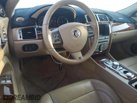 2010 Jaguar XK XKR with VIN SAJWA4ECXAMB35230, listed as a Copart auction lot 70893904 with 23,209 mi miles and Salvage Title. Bid and sale history available at carsss.com. Image 8.