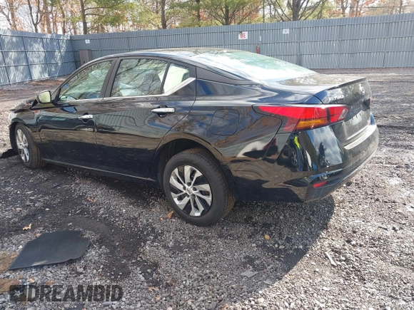 2022 Nissan Altima 2.5 S with VIN 1N4BL4BV3NN333521, listed as a IAAI auction lot 41523978 with 50,556 mi miles. Bid and sale history available at carsss.com. Image 3.
