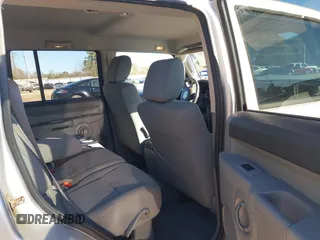 2007 Jeep Commander Sport z VIN 1J8HH48K77C587615, wystawiony jako IAAI lot #41149777 z przebiegiem 167 871 mil mil oraz . Historia ofert i sprzedaży dostępna na DreamBid. Obrazek 8.