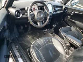 2011 MINI Convertible с VIN WMWZN3C50BT265016, выставлен на аукционе Copart как лот 65074435 с пробегом 77 923 миль миль и Списание • Salvage title. История ставок и продаж доступна на DreamBid. Изображение 8.