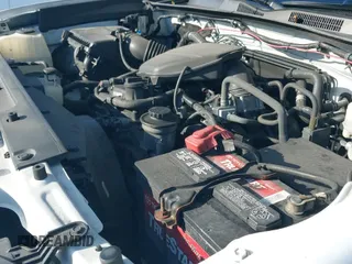 2018 Toyota Tacoma SR z VIN 5TFAX5GN2JX128621, wystawiony jako IAAI lot #41797514 z przebiegiem 216 251 mil mil oraz . Historia ofert i sprzedaży dostępna na DreamBid. Obrazek 19.