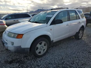 2004 Saturn VUE V6 with VIN 5GZCZ53494S842780, listed as a Copart auction lot 43774135 with 235,535 mi miles and Salvage Title. Bid and sale history available at carsss.com. Image 1.