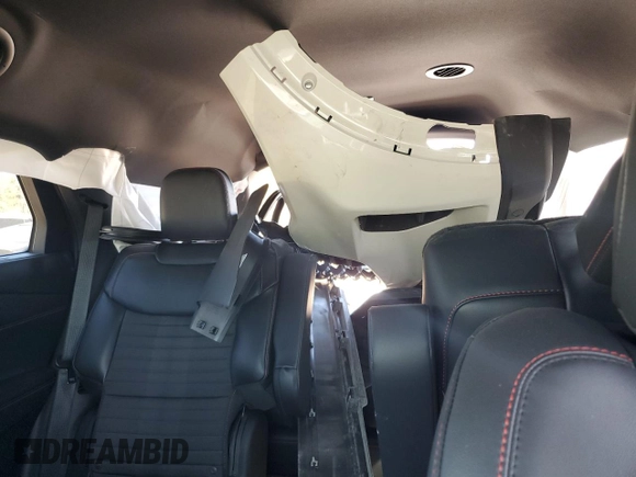 2025 Ford Explorer ST-Line with VIN 1FMUK7KH9SGA88477, listed as a Copart auction lot 49815455 with 3,822 mi miles and Salvage title. Bid and sale history available at DreamBid. Image 10.