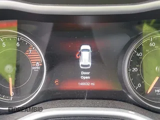 2017 Jeep Cherokee Trailhawk с VIN 1C4PJMBS9HW551666, выставлен на аукционе IAAI как лот 42429841 с пробегом 146 632 миль миль и . История ставок и продаж доступна на DreamBid. Изображение 7.