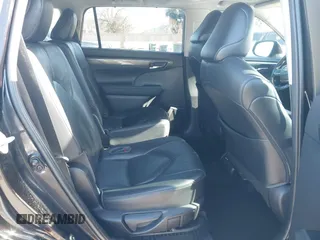 2021 Toyota Highlander Hybrid Limited with VIN 5TDYARAH8MS006883, listed as a IAAI auction lot 41507332 with 169,210 mi miles and . Bid and sale history available at DreamBid. Image 8.