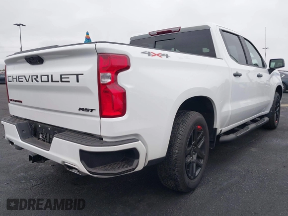 2024 Chevrolet Silverado 1500 RST with VIN 1GCUDEED8RZ115873, listed as a IAAI auction lot 42194472 with 9,257 mi miles and . Bid and sale history available at DreamBid. Image 4.
