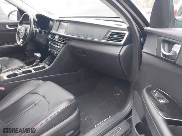 2017 Kia Optima SX with VIN 5XXGW4L21HG145463, listed as a IAAI auction lot 41604494 with 160,228 mi miles. Bid and sale history available at carsss.com. Image 5.