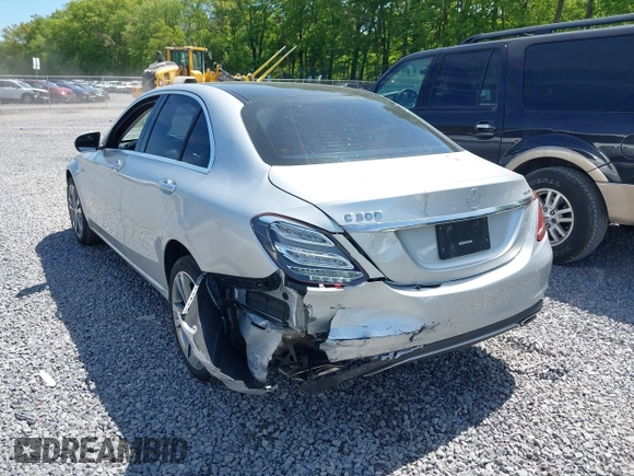 2016 Mercedes-Benz C 300 Luxury with VIN 55SWF4KB7GU176472, listed as a IAAI auction lot 42329283 with 40,780 mi miles and . Bid and sale history available at DreamBid. Image 6.
