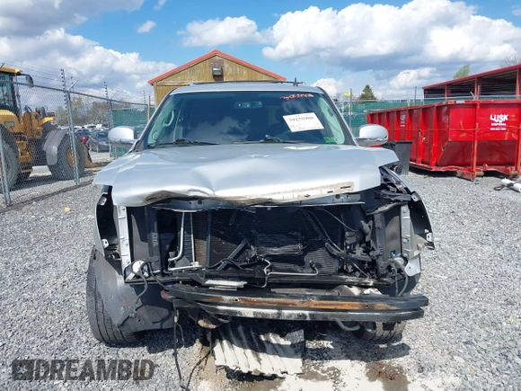 2010 Cadillac Escalade Luxury z VIN 1GYUKBEF1AR269054, wystawiony jako IAAI lot #39255908 z przebiegiem 96 965 mil mil oraz . Historia ofert i sprzedaży dostępna na DreamBid. Obrazek 13.