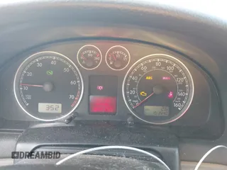 2004 Volkswagen Passat GLX z VIN WVWRH63B44P197011, wystawiony jako IAAI lot #42019610 z przebiegiem 151 540 mil mil oraz . Historia ofert i sprzedaży dostępna na DreamBid. Obrazek 7.