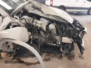 2025 Porsche Cayenne E-Hybrid Hybrid z VIN WP1AE2AY2SDA16359, wystawiony jako IAAI lot #41886547 z przebiegiem 2 828 mil mil oraz . Historia ofert i sprzedaży dostępna na DreamBid. Obrazek 6.