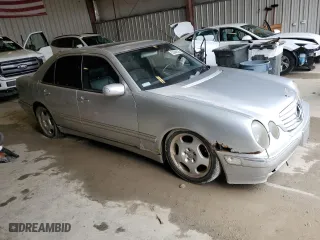 2000 Mercedes-Benz E-Class with VIN WDBJF70J7YB142395, listed as a Copart auction lot 53849225 with 138,289 mi miles and Clean Title. Bid and sale history available at carsss.com. Image 4.