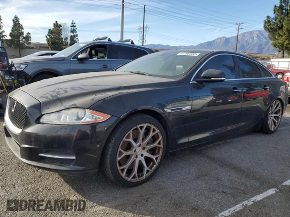 2015 Jaguar XJ with VIN SAJWA3HT2FMV89272, listed as a Copart auction lot 42195005 with 131,456 mi miles and Clean Title. Bid and sale history available at DreamBid. Image 1.