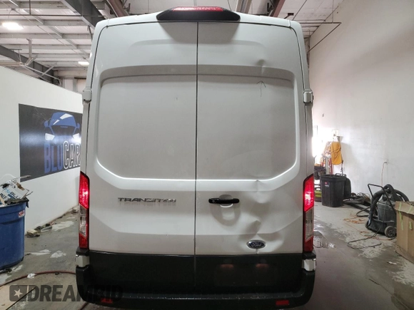 2022 Ford Transit Cargo with VIN 1FTBR3X85NKA70021, listed as a Copart auction lot 44332015 with 86,070 mi miles and Clean title. Bid and sale history available at DreamBid. Image 6.