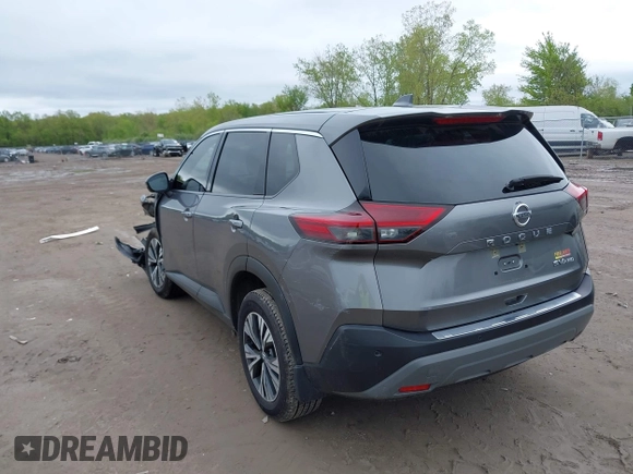 2021 Nissan Rogue SV z VIN JN8AT3BBXMW205344, wystawiony jako IAAI lot #42205011 z przebiegiem 30 895 mil mil oraz . Historia ofert i sprzedaży dostępna na DreamBid. Obrazek 3.