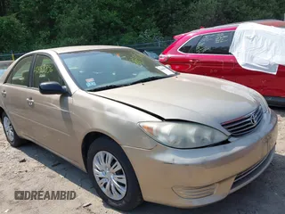 2006 Toyota Camry STD z VIN 4T1BE32K06U110943, wystawiony jako IAAI lot #42483856 z przebiegiem 152 459 mil mil oraz . Historia ofert i sprzedaży dostępna na DreamBid. Obrazek 1.