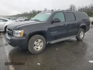 2013 Chevrolet Suburban LT z VIN 1GNSKJE71DR234560, wystawiony jako Copart lot #58912185 z przebiegiem 237 912 mil mil oraz Czysty tytuł • Clean title. Historia ofert i sprzedaży dostępna na DreamBid. Obrazek 1.