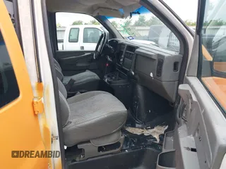 2003 Chevrolet Express Cargo with VIN 1GCGG25V931160516, listed as a IAAI auction lot 42031813 with 233,981 mi miles and . Bid and sale history available at DreamBid. Image 5.