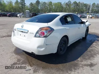 2009 Nissan Altima S with VIN 1N4AL21E09N432496, listed as a IAAI auction lot 42073322 with Not Provided miles and . Bid and sale history available at DreamBid. Image 4.