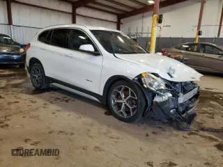 2017 BMW X1 xDrive28i with VIN WBXHT3C36H5F76388, listed as a Copart auction lot 48435305 with 51,841 mi miles and Salvage title. Bid and sale history available at DreamBid. Image 4.