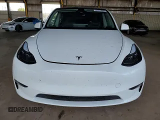 2024 Tesla Model Y Long Range with VIN 7SAYGDEE1RF165311, listed as a Copart auction lot 51711665 with 15,190 mi miles and Salvage Title. Bid and sale history available at DreamBid. Image 5.