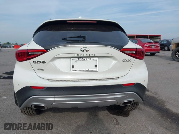2018 Infiniti QX30 Premium with VIN SJKCH5CR5JA043013, listed as a IAAI auction lot 40327823 with 78,630 mi miles and . Bid and sale history available at DreamBid. Image 16.