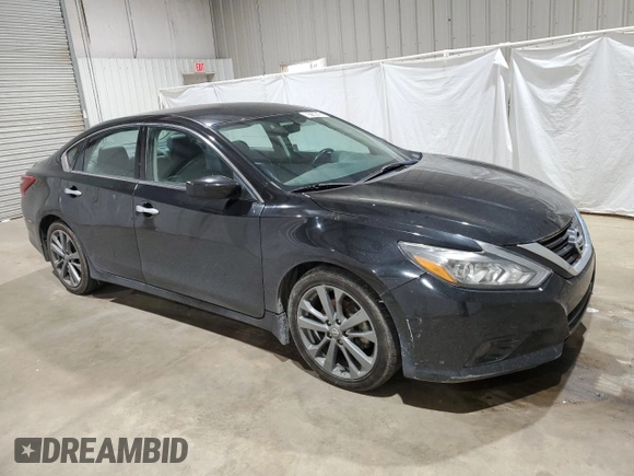 2018 Nissan Altima 2.5 SR with VIN 1N4AL3AP9JC268561, listed as a Copart auction lot 52104285 with 125,643 mi miles and Clean Title. Bid and sale history available at carsss.com. Image 4.