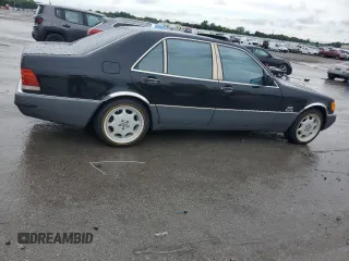 1993 Mercedes-Benz 400 z VIN WDBGA43E9PA102457, wystawiony jako Copart lot #59776735 z przebiegiem 162 376 mil mil oraz Czysty tytuł • Clean title. Historia ofert i sprzedaży dostępna na DreamBid. Obrazek 3.