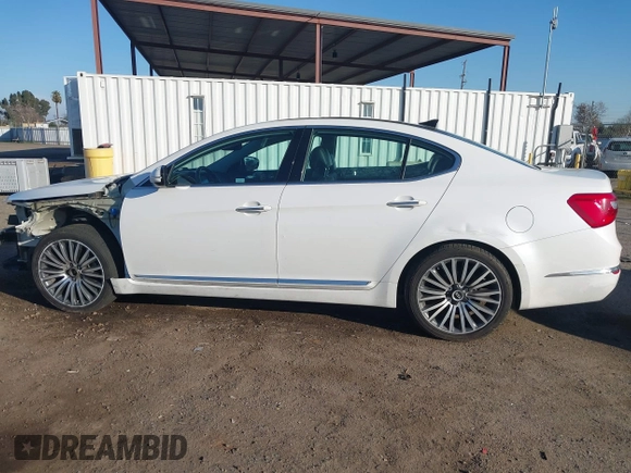 2015 Kia Cadenza Premium with VIN KNALN4D78F5183170, listed as a IAAI auction lot 41434649 with 101,443 mi miles. Bid and sale history available at carsss.com. Image 15.