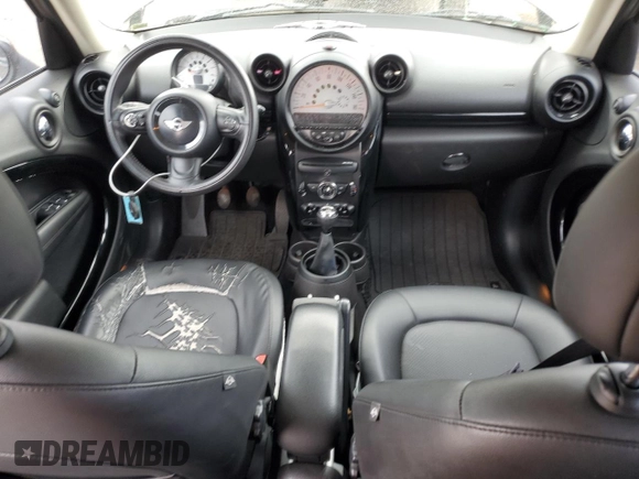 2013 MINI Countryman z VIN WMWZB3C53DWM31457, wystawiony jako Copart lot #55528885 z przebiegiem 137 279 mil mil oraz Szkoda całkowita • Salvage title. Historia ofert i sprzedaży dostępna na DreamBid. Obrazek 8.