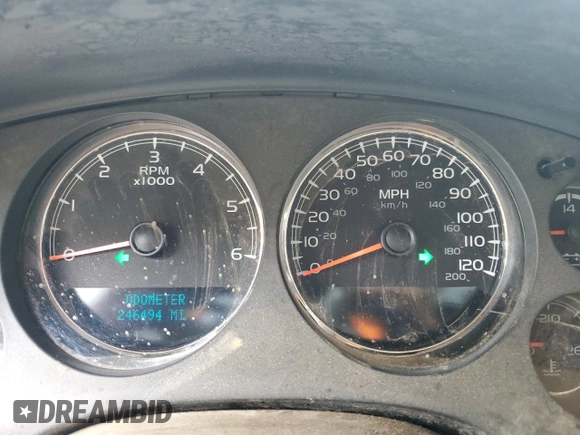 2011 GMC Yukon SLT with VIN 1GKS1CE09BR154032, listed as a Copart auction lot 69023864 with 246,494 mi miles and Salvage Title. Bid and sale history available at carsss.com. Image 9.