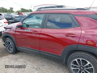 2025 Chevrolet TrailBlazer LT with VIN KL79MPSL7SB050099, listed as a IAAI auction lot 42070234 with 14,977 mi miles. Bid and sale history available at carsss.com. Image 15.
