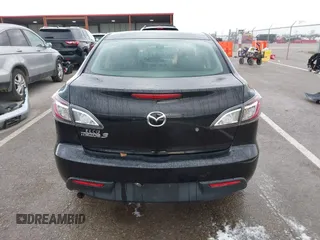 2011 Mazda 3 i Sport with VIN JM1BL1UFXB1442981, listed as a IAAI auction lot 41974300 with 112,601 mi miles. Bid and sale history available at carsss.com. Image 16.