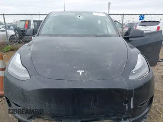 2021 Tesla Model Y Performance with VIN 5YJYGDEF9MF273884, listed as a IAAI auction lot 41781944 with Not Provided miles and . Bid and sale history available at DreamBid. Image 6.